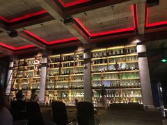 -饮湖威士忌鸡尾酒吧