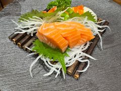-8PINTS八品脱·日料·烧鸟·精酿小酒馆(莘庄店)