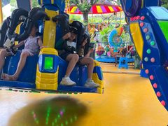 -顺德大良半月城游乐场