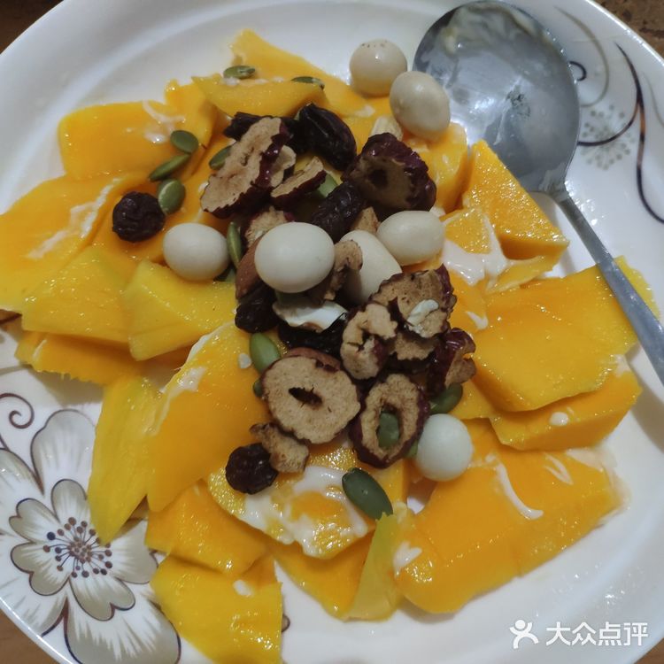 月亮姐姐学做菜之芒果酸奶