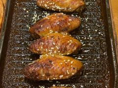 料理烤焦香翅中-老东镇啤酒屋海鲜加工·蒸汽海鲜·海鲜烧烤(台东店)