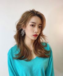 -变画·发型STUDIO