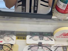 -美式眼镜·授权蔡司.依视路.尼康.豪雅.明月(南翔印象城店)