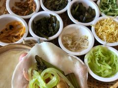 -包整·丝娃娃(一览甲秀楼风景店)