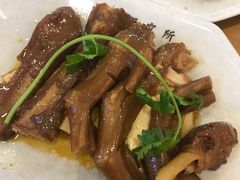 -狮头牌卤味研究所·卤味饭(花城汇南区店)