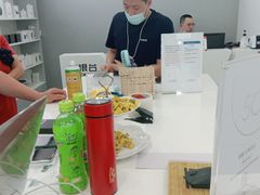 -荣耀授权专卖店(黄浦浙江中路店)