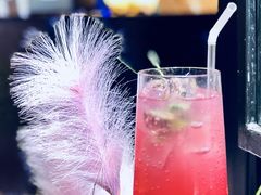 蛇皮果苏打，沙拉，鸡翅，香肠，咖喱，冬阴功，奶茶-KARN敢·春武里泰国小餐馆(版筑翠园店)