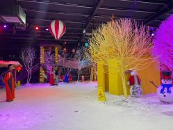 -圣名游乐城冰雪大世界
