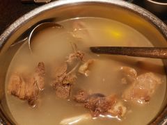 宁夏盐池滩羊手抓肉-丝路金桃·新疆菜(徐汇店)