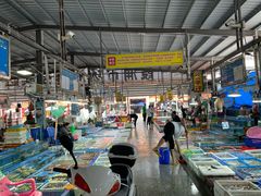 -霞涌市场海鲜摆卖区
