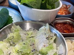 -明洞阿姨·韩式酱蟹烤肉·创意料理(三元桥店)