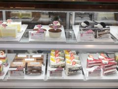 -85度C(生甜甜圈研究工坊·上海平凉店)