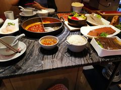 -热火朝天鲜切牛肉火锅(南强街巷店)