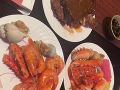 -宝利来国际大酒店-凤凰阁旋转餐厅
