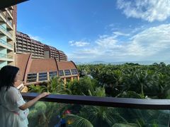 -三亚湾海居铂尔曼度假酒店