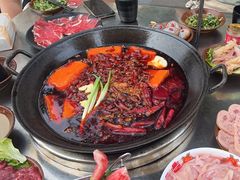-扎起市井老火锅(乐山总店)