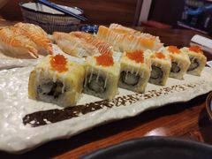轻音三腿-轻音料理(王府星Mall店)