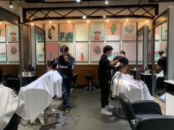 -FRIDAY星期五专业美发沙龙