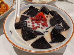 红豆龟苓膏-蓉李记成都名小吃(合肥包河万达店)