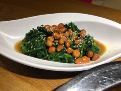 果仁菠菜-谢蟹浓·肉蟹煲(新奥店)