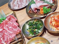 -首尔朴宝·炭火烤肉(五角场店)