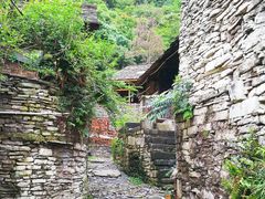 -高荡千年布依古寨旅游景区