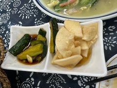 -八两八金·莱芜特色炒鸡(市南漳浦路店)
