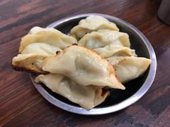 -黄阿姨锅贴大王(万航渡路店)