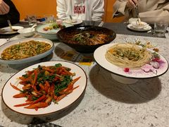 -渝人制造创意餐厅