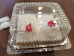 -红宝石·鲜奶小方·海派西点房(肇嘉浜店)