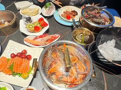 -雍容荟帝王蟹活龙虾展台自助(IFS黑金店)