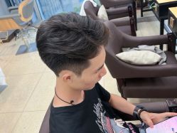 -藤野造型·烫发染发