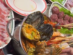 -四囍码头海鲜烧烤自助火锅(外滩南京东路悦荟广场店)