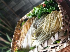 三色火锅面-湊湊火锅·茶憩(新中关购物中心店)