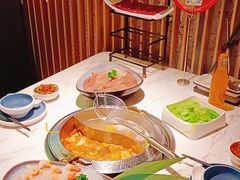 -左庭右院鲜牛肉火锅(浦江欢乐颂店)