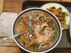 -云阿蛮云南生烫牛肉米线(奉贤路店)