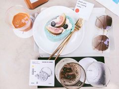 -ADO KAFE(大学城店)