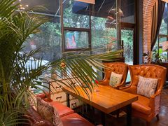 -桉树林A coffee 森林餐厅(三圣乡店)
