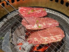 -山川小町·极番烧肉(新地假日广场店)