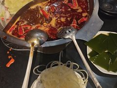 -辣莊重庆老火锅(威海高铁站韩乐坊店)