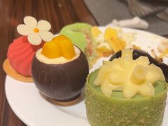 -君来湖滨饭店·玫瑰园