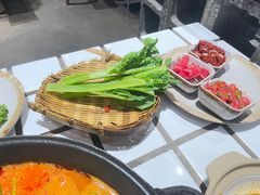-贰回巷火锅馆(钟楼店)