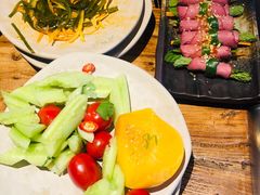 -老牌坊云南鱼豆花火锅(爱建店)