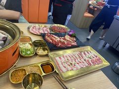 -山焱·炭火自助烤肉(周浦万达店)