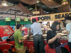 -芭提雅Amporn Seafood自助餐厅
