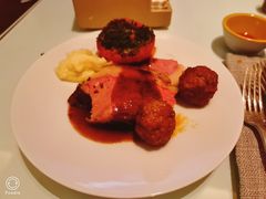 现切牛扒-广州四季酒店·意珍·意式自助餐