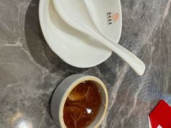 -莱莱小笼·乔艾