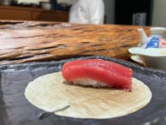 金枪鱼中腹手握-鮨鳳