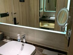 -杭州西湖湖滨银泰亚朵酒店