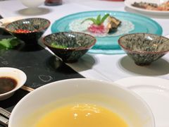 -红鼎豆捞·非遗鲍皇汤火锅(宝丰路店)